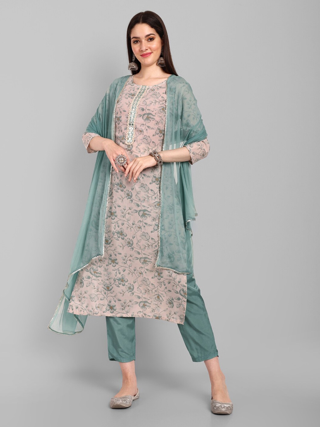 

JAPNAAM Floral Printed Gotta Patti Kurta with Trousers & Dupatta, Green