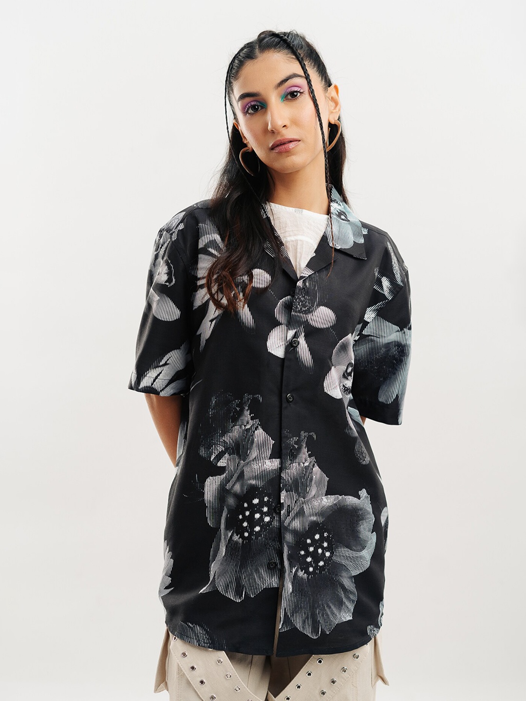 

FREAKINS Floral Printed Spread Collar Short Sleeves Cotton Oversized Shirt, Black