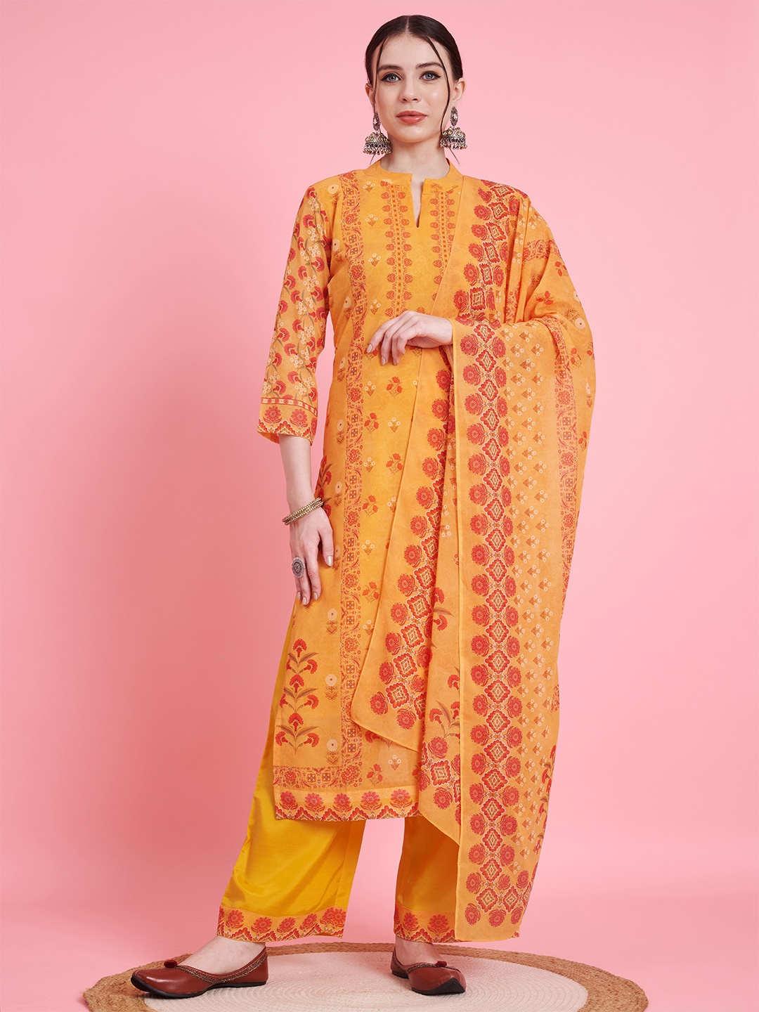 

Vbuyz Yellow Floral Printed Georgette Straight Kurta With Palazzo & Dupatta