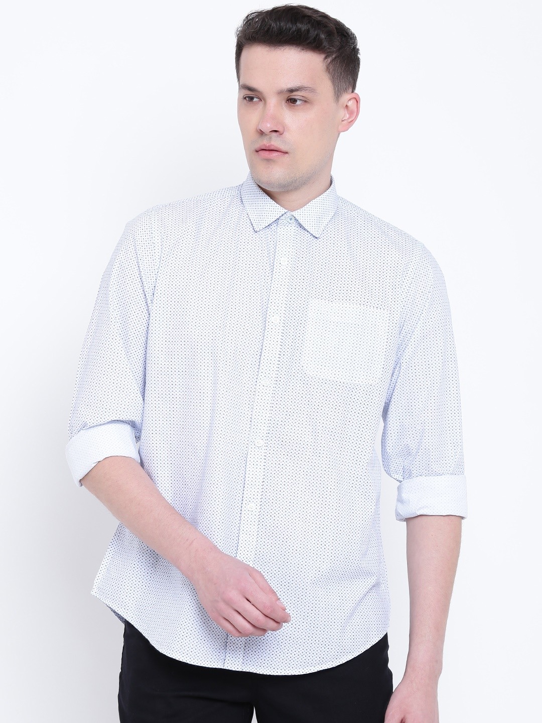 

Blackberrys Men White & Blue Slim Fit Printed Casual Shirt