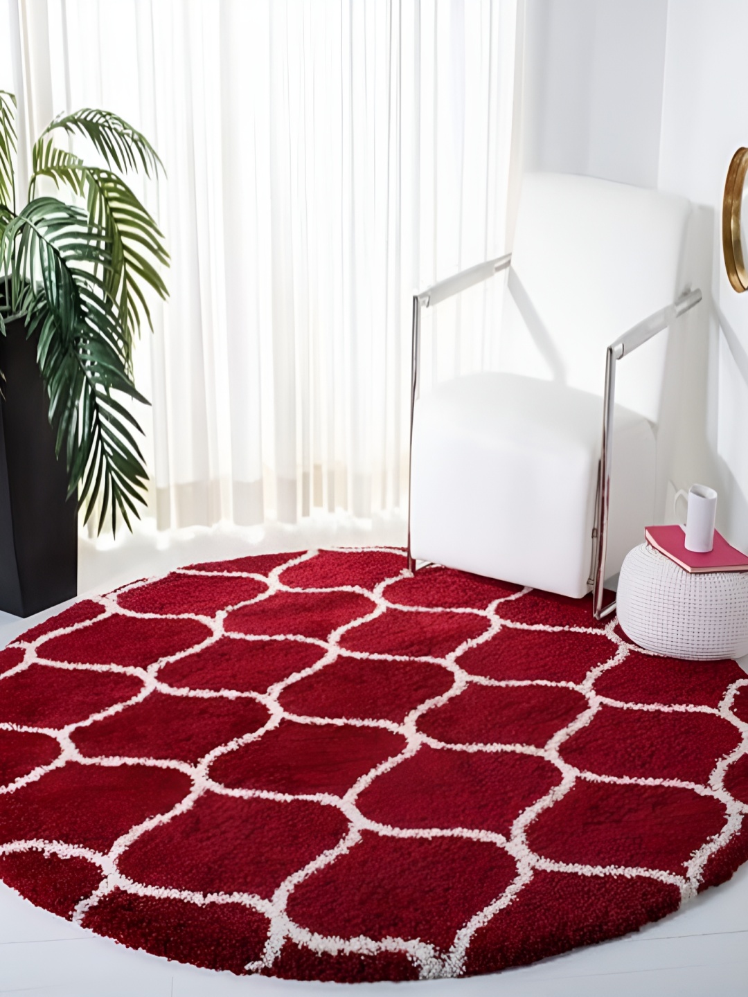

Shopgallery Red & White Geometric Anti-Skid Carpet