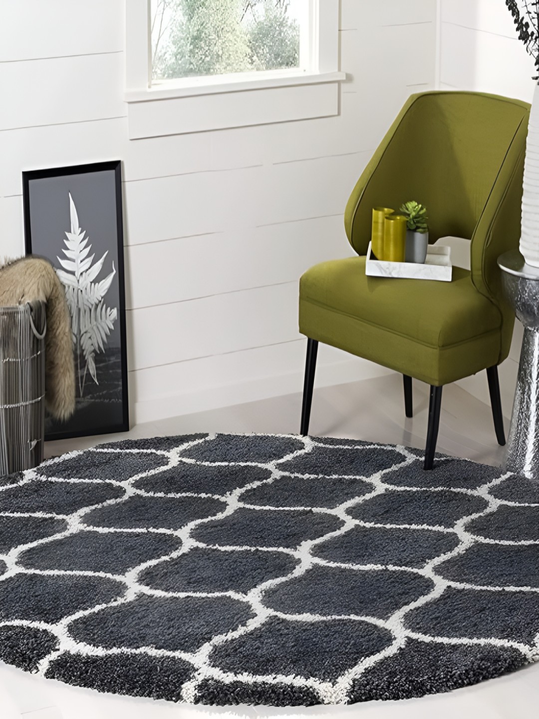

Shopgallery Grey & White Geometric Anti Skid Shaggy Carpet