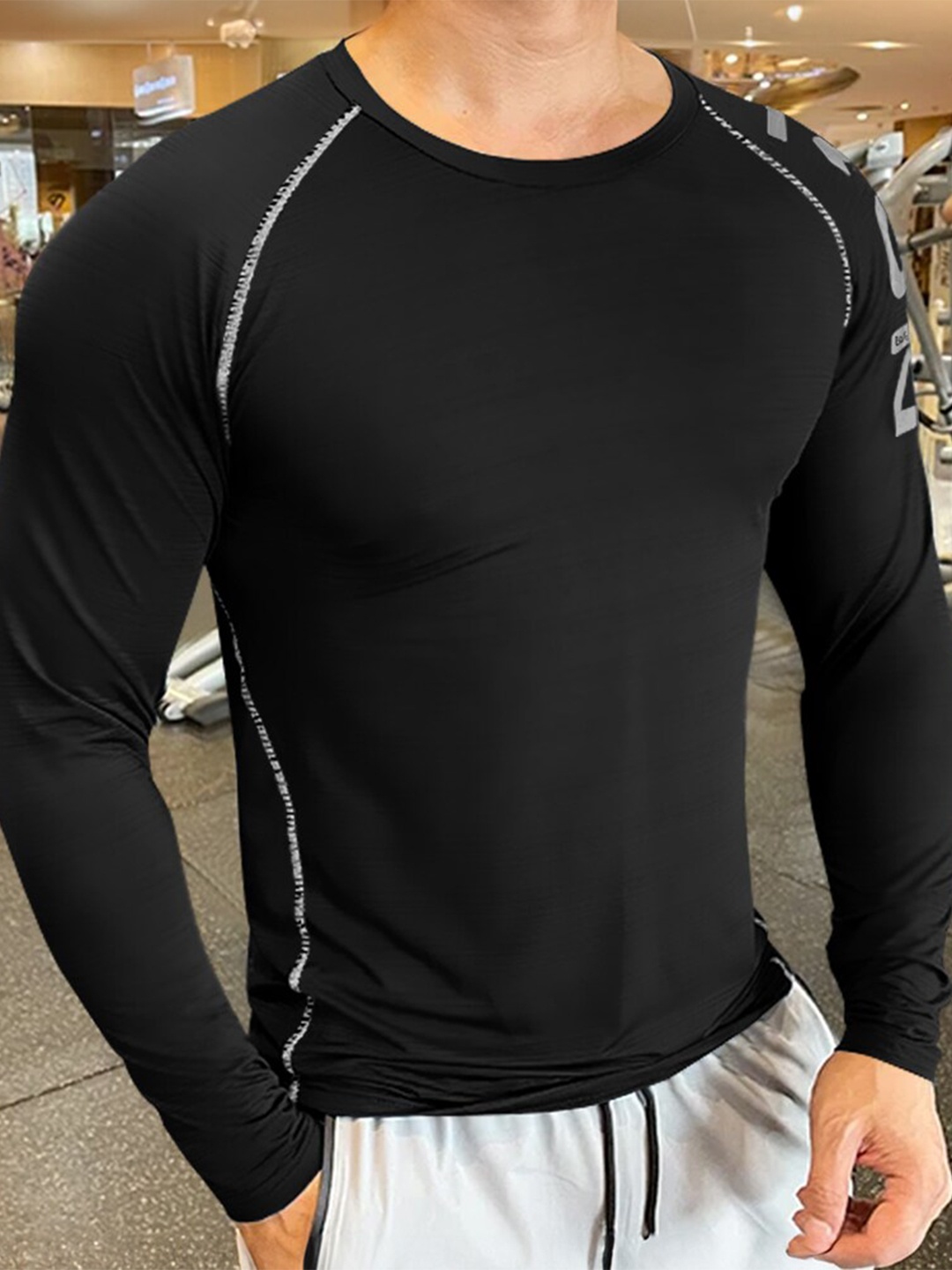 

Eyebogler Round Neck Long Sleeves T-shirt, Black