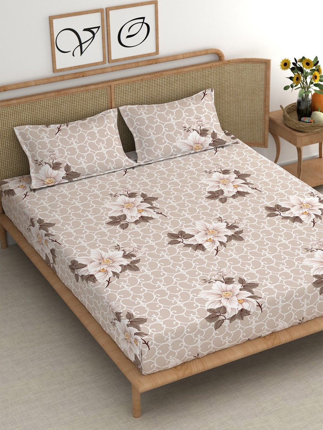 

CHHAVI INDIA Beige & Brown Floral Microfiber 210 TC Queen Bedsheet With 2 Pillow Covers
