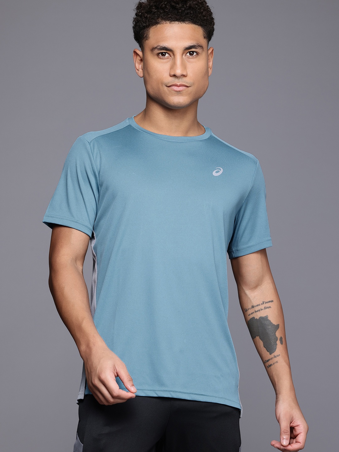 

ASICS Colourblocked Running T-shirt with Reflective Detail, Teal