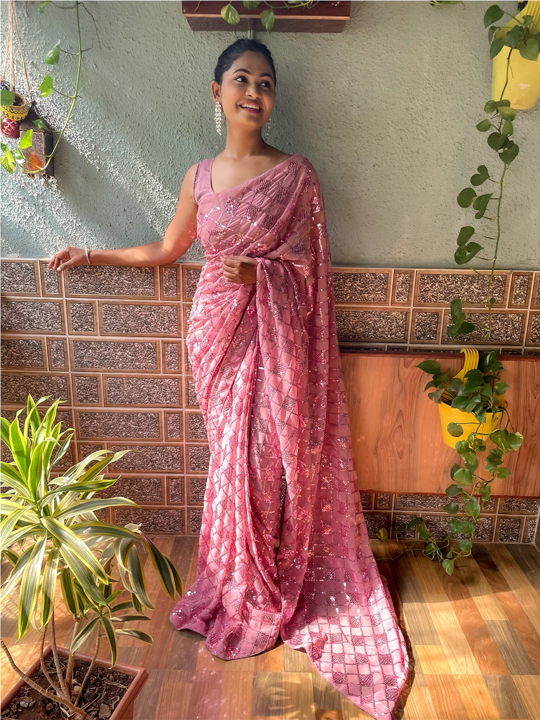 

Kalista Embellished Sequinned Pure Georgette Saree, Pink