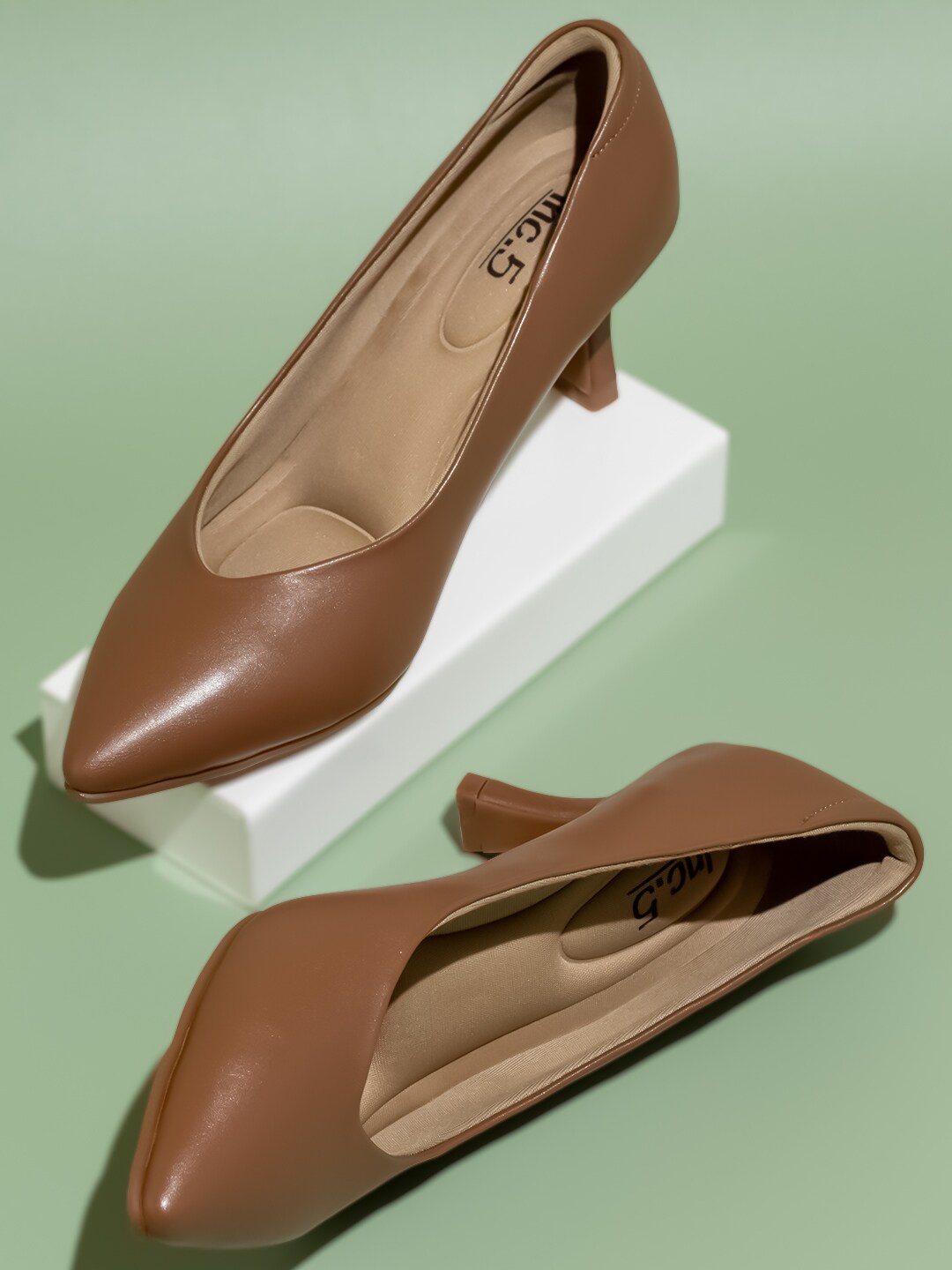 

Inc 5 Pointed Toe Slim Heeled Pumps, Brown