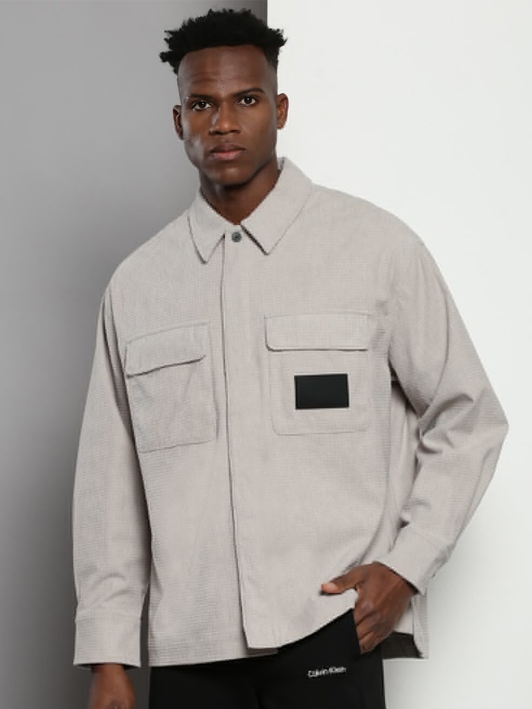 

Calvin Klein Jeans Tan Textured Spread Collar Long Sleeves Shacket Oversized Shirt