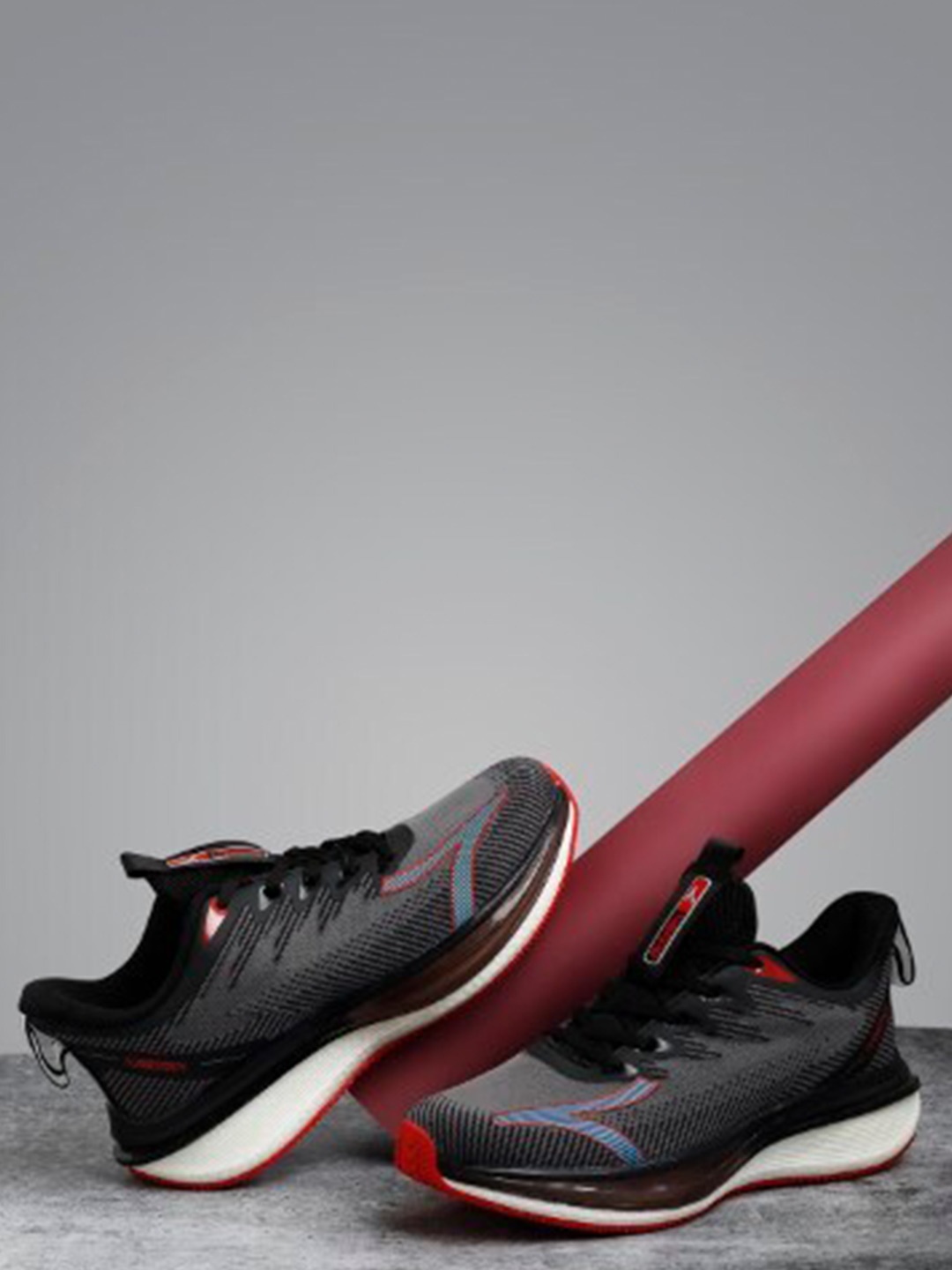 

Action Men Lightweight Mesh Running Shoes, Black