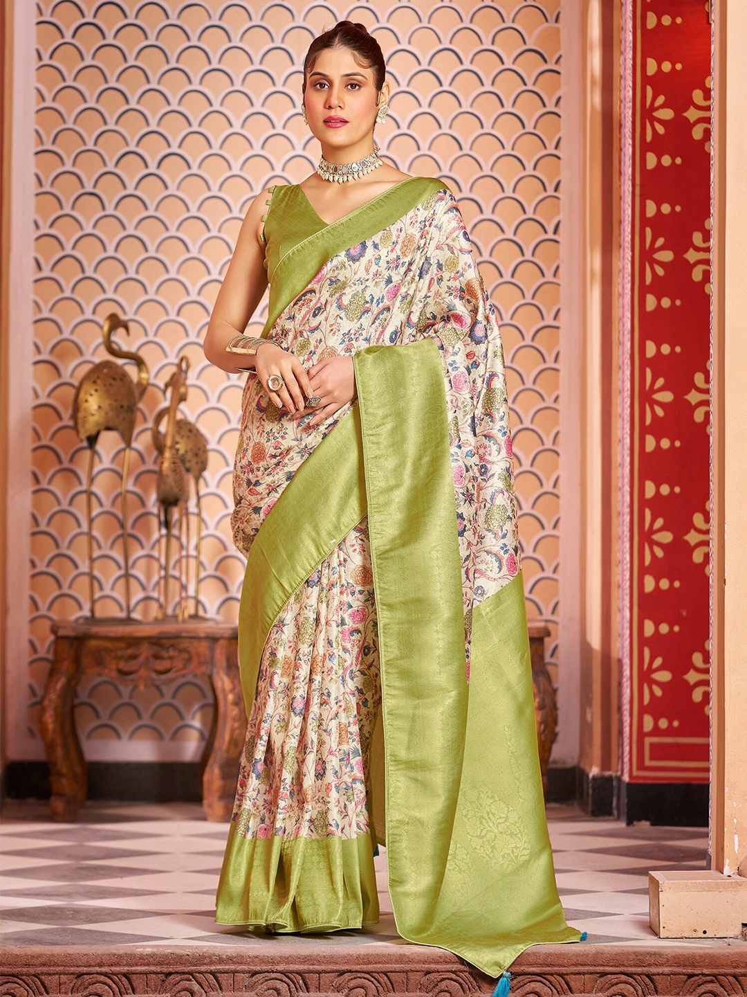 

FABMORA Kalamkari Floral Printed Pure Silk Kanjeevaram Zari Saree, Lime green