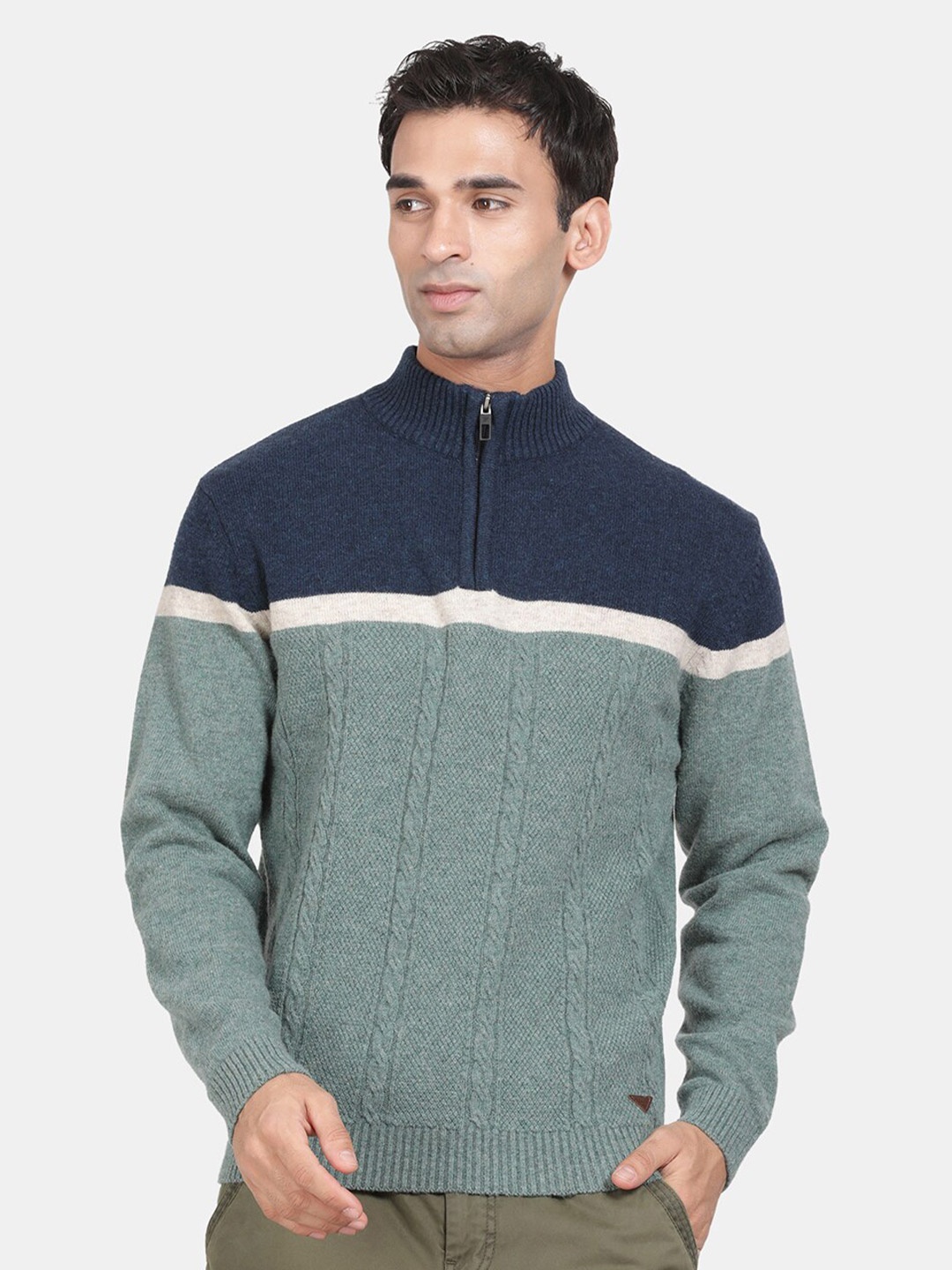 

t-base Colourblocked Pullover Sweater, Navy blue