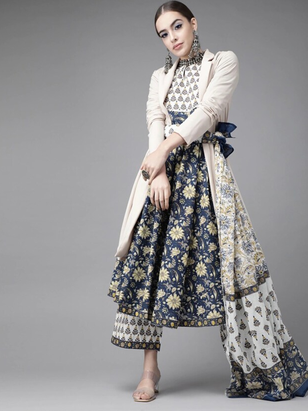 

gvs shoppe Floral Embroidered Kurta With Palazzo & With Dupatta, Blue