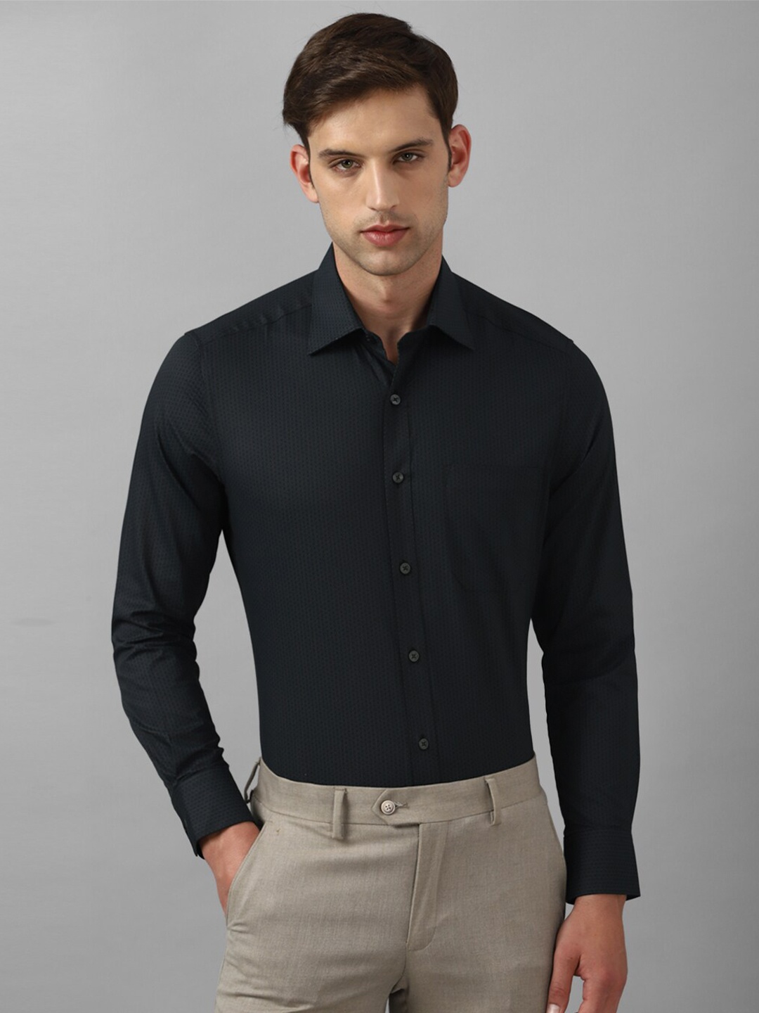 

Louis Philippe Cotton Spread Collar Straight Formal Shirt, Black