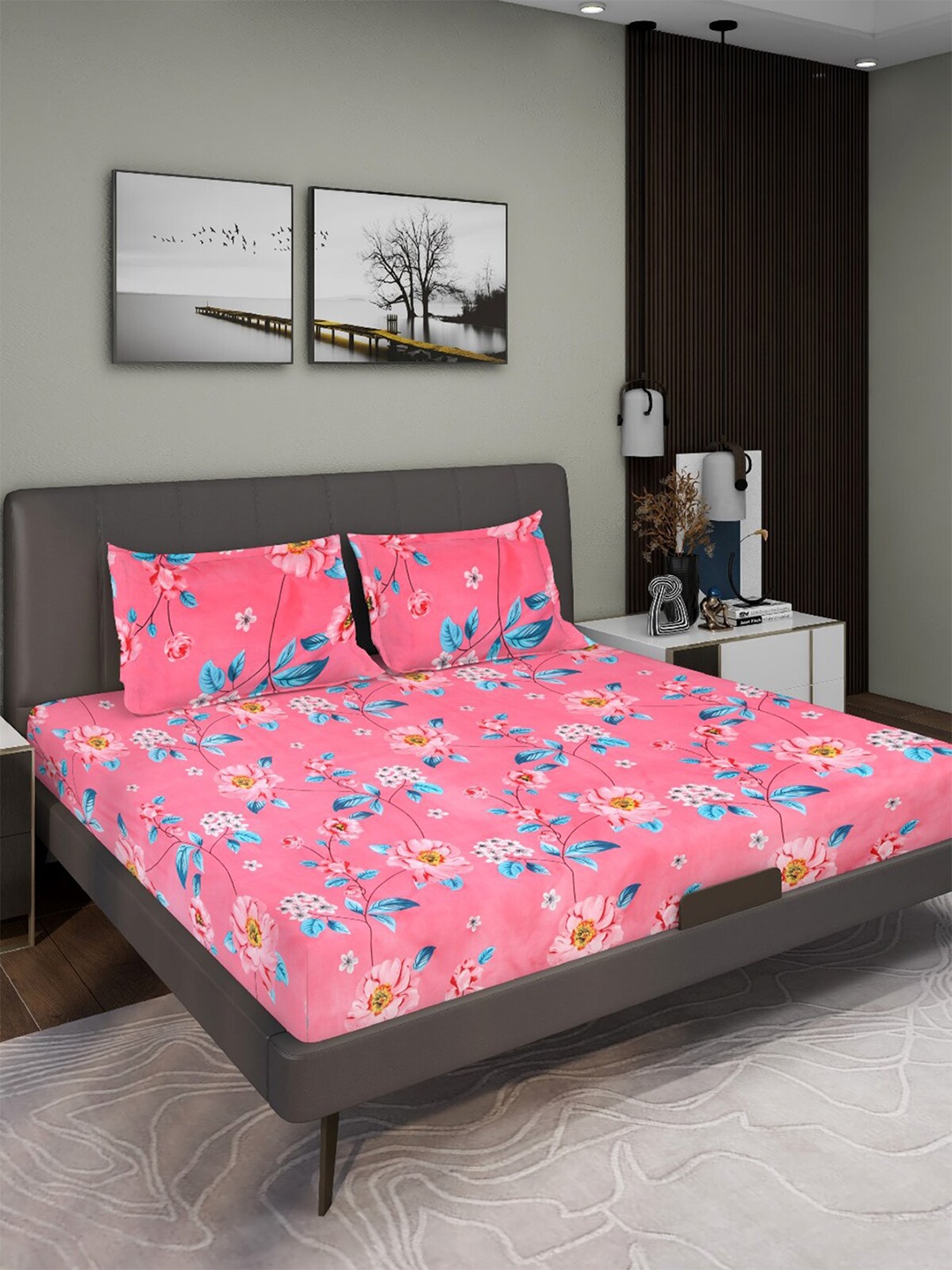 

Aura Pink Floral 160 TC Queen Microfiber Bedsheet With 2 Pillow Covers