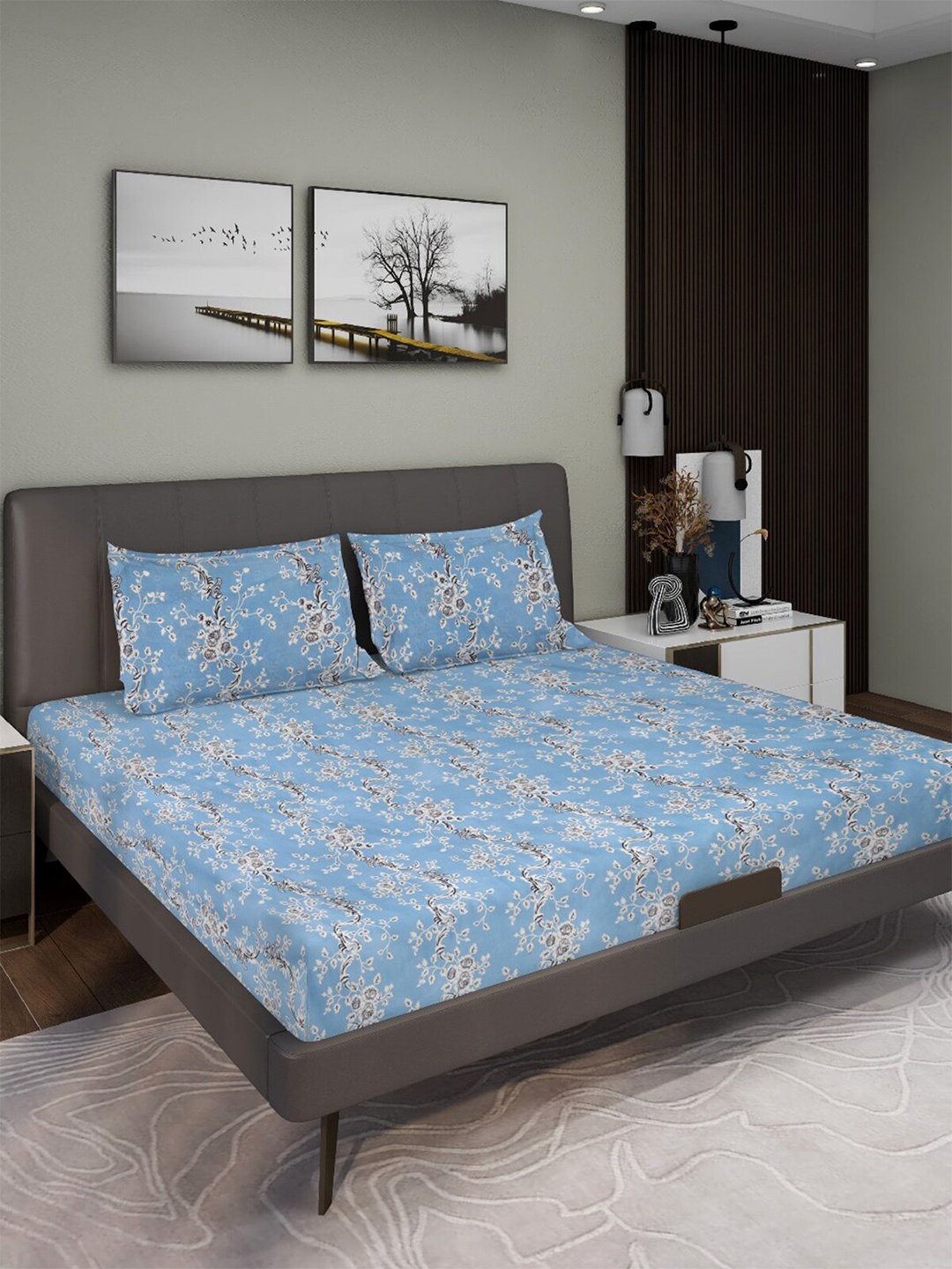 

Aura Blue Floral 160 TC Queen Microfiber Bedsheet With 2 Pillow Covers