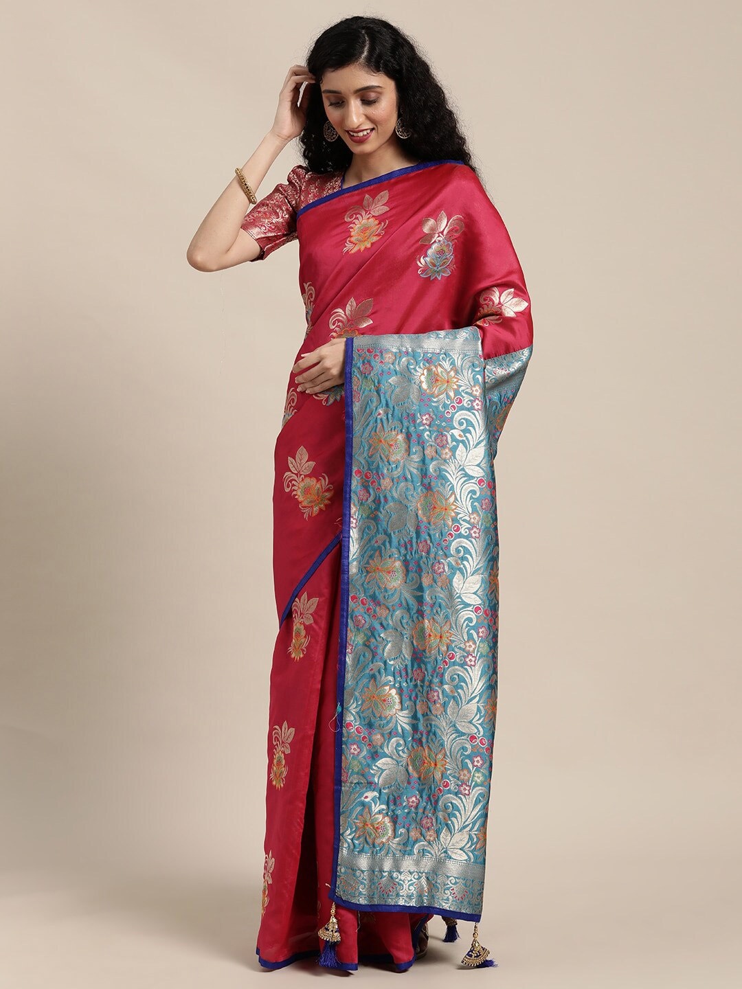 

Mitera Maroon & Grey Floral Woven Design Zari Banarasi Saree