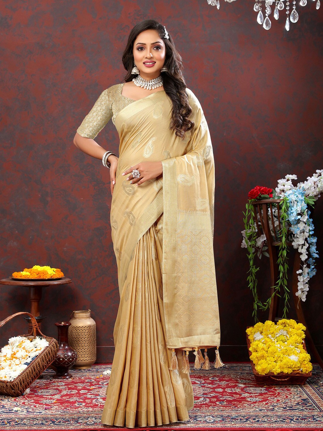 

OFLINE SELECTION Ethnic Motifs Zari Silk Cotton Banarasi Saree, Cream