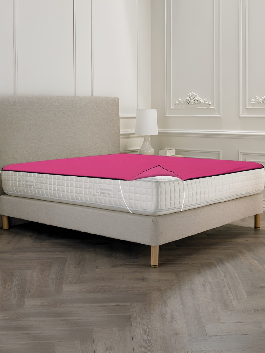

Stylista Pink Cotton Water Resistant Elastic Strap King Size Mattress Protector