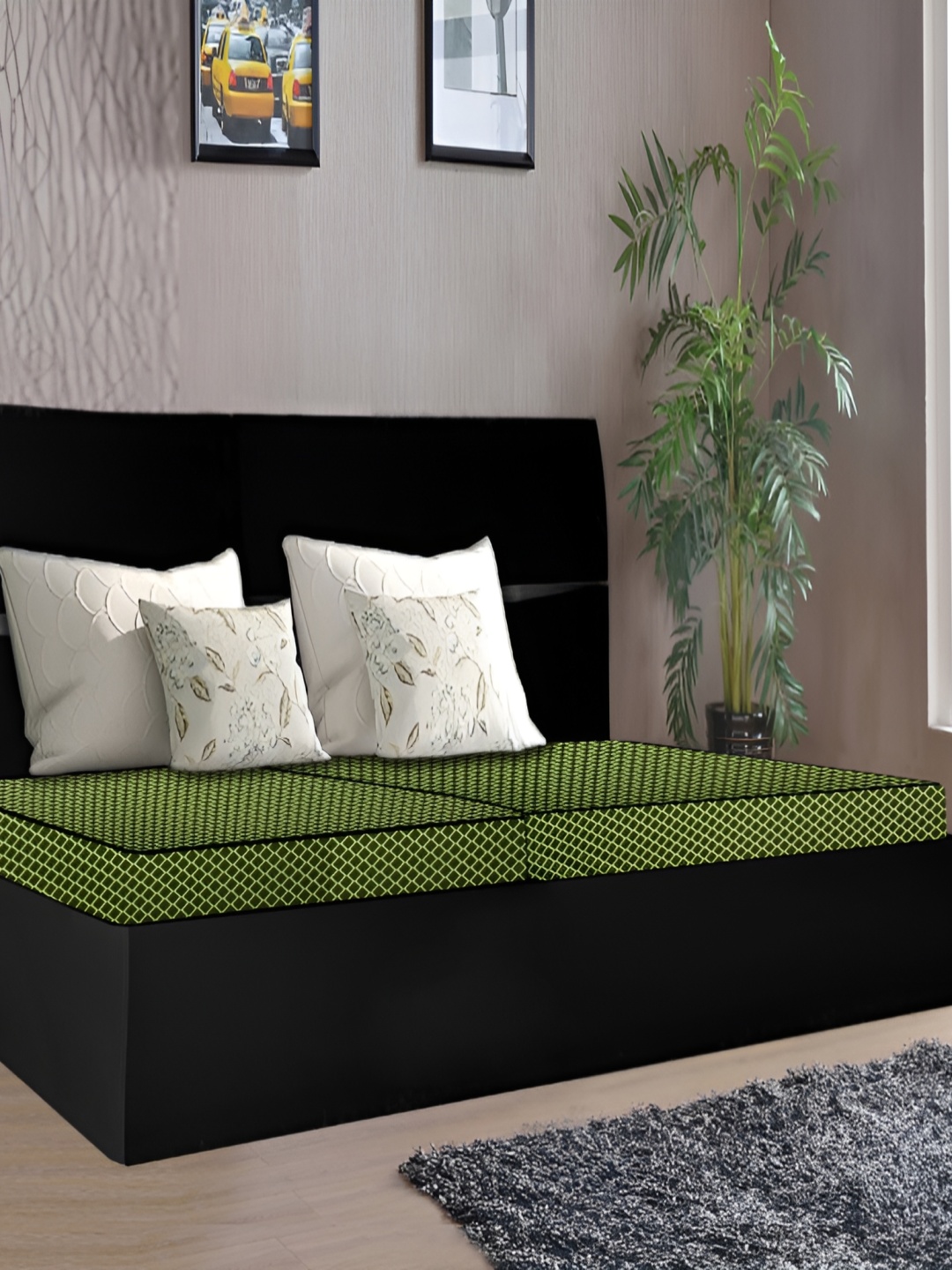 

Stylista Green & Beige Cotton Water Resistant Elastic Strap King Mattress Protector