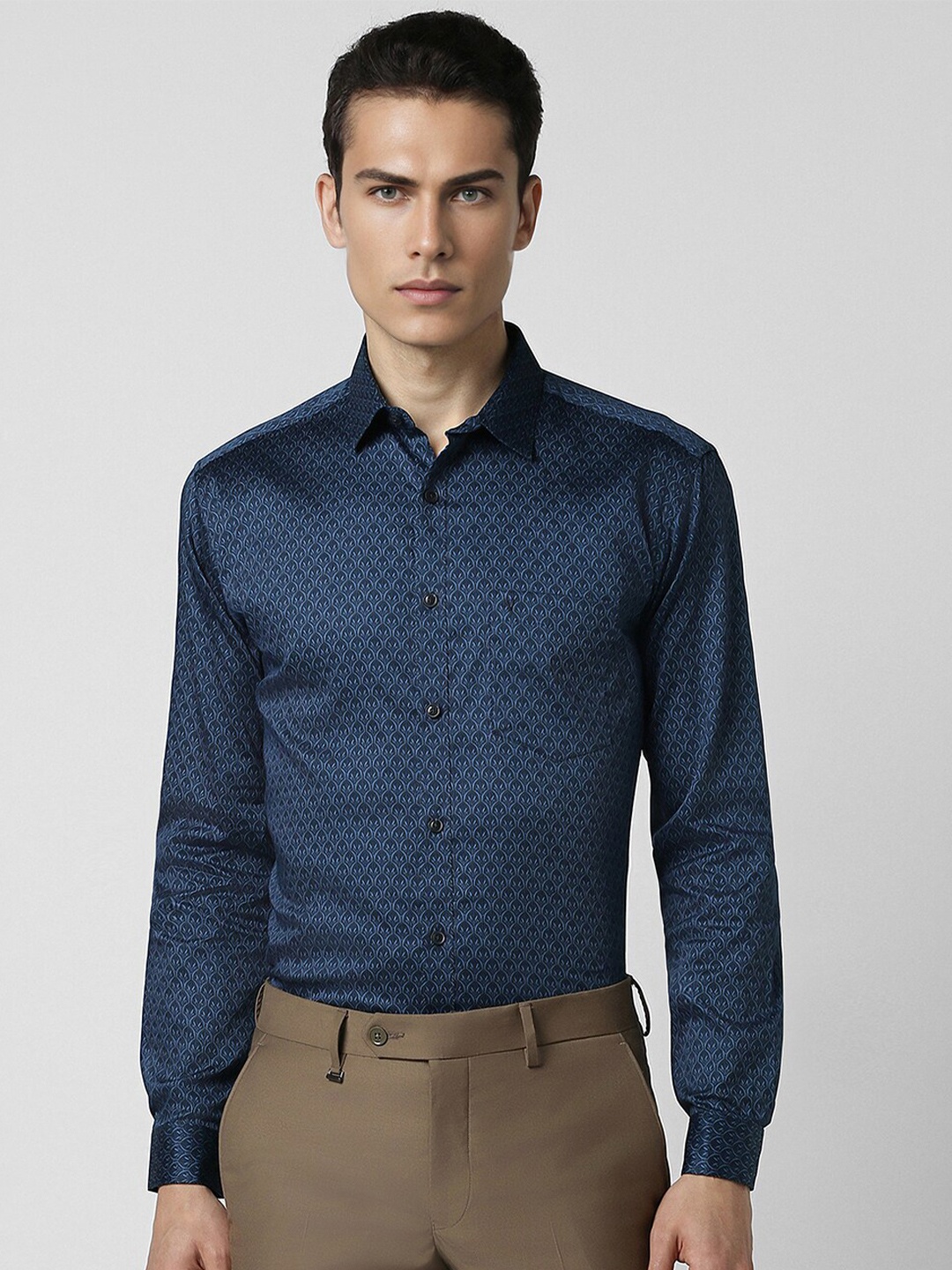 

V Dot Geometric Printed Slim Fit Party Shirt, Navy blue