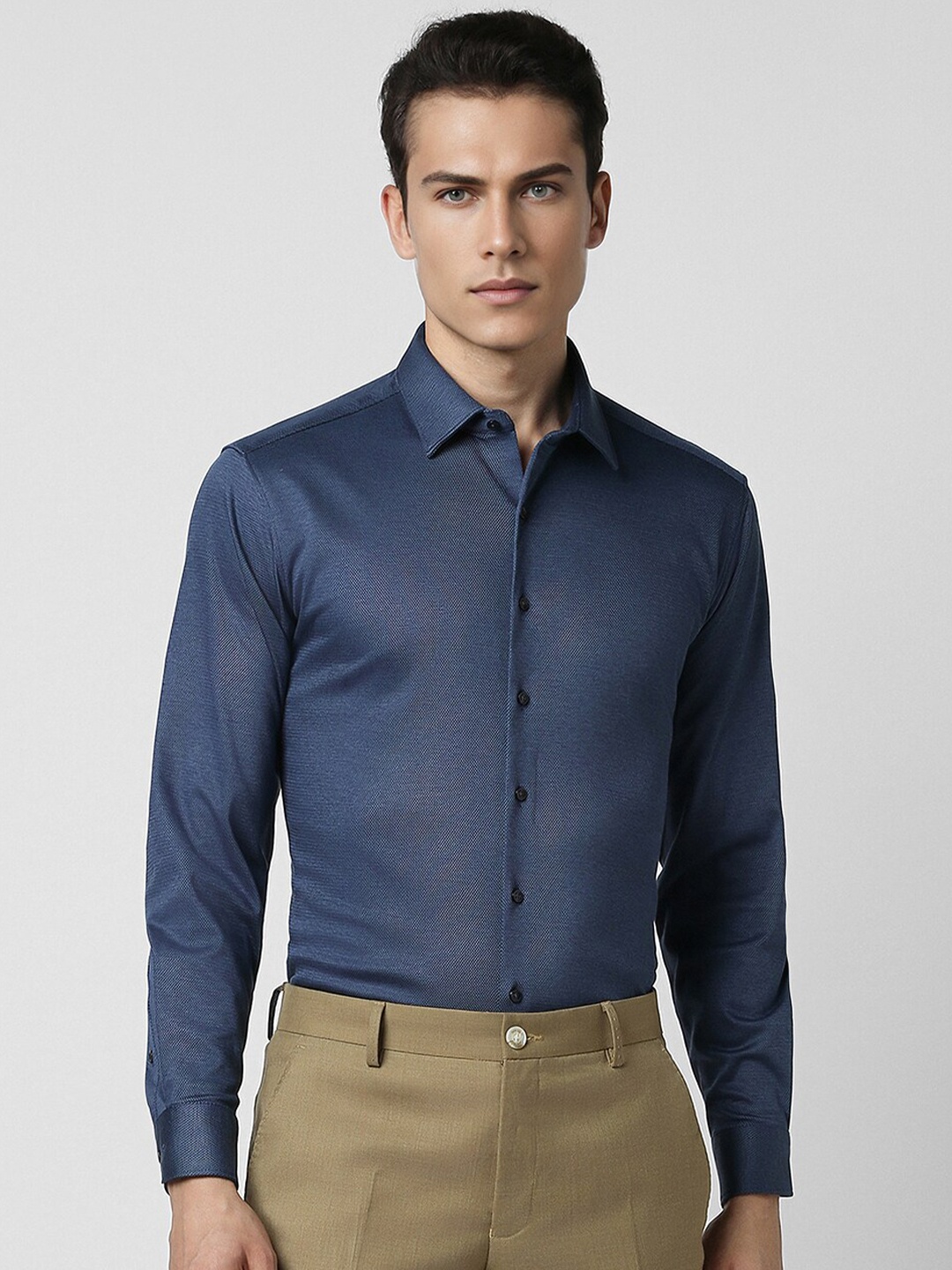 

Van Heusen Spread Collar Slim Fit Cotton Formal Shirt, Navy blue