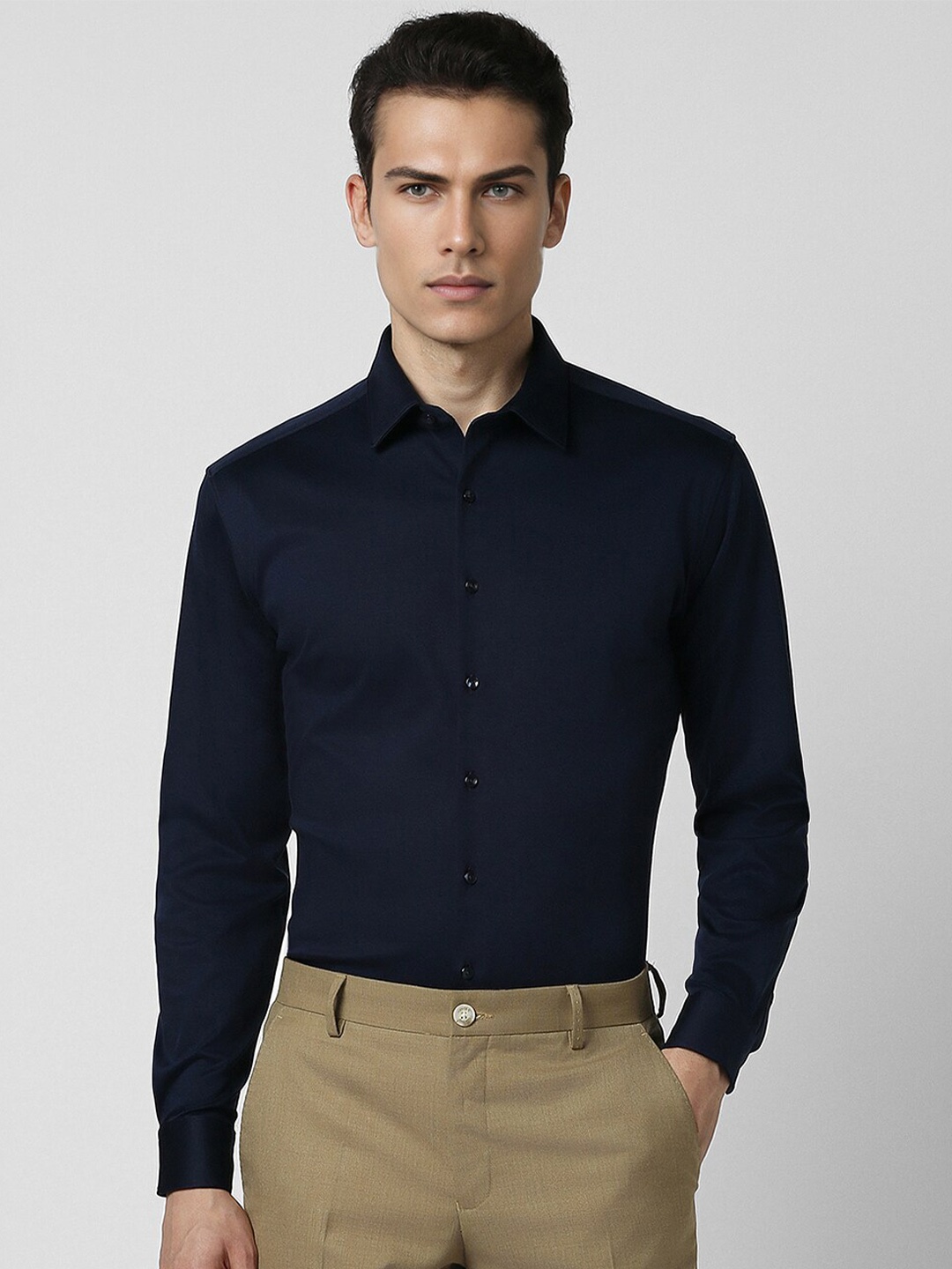 

Van Heusen Spread Collar Slim Fit Pure Cotton Formal Shirt, Navy blue