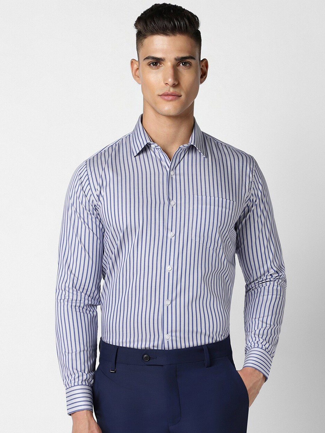 

Van Heusen Vertical Stripes Slim Fit Pure Cotton Formal Shirt, Blue