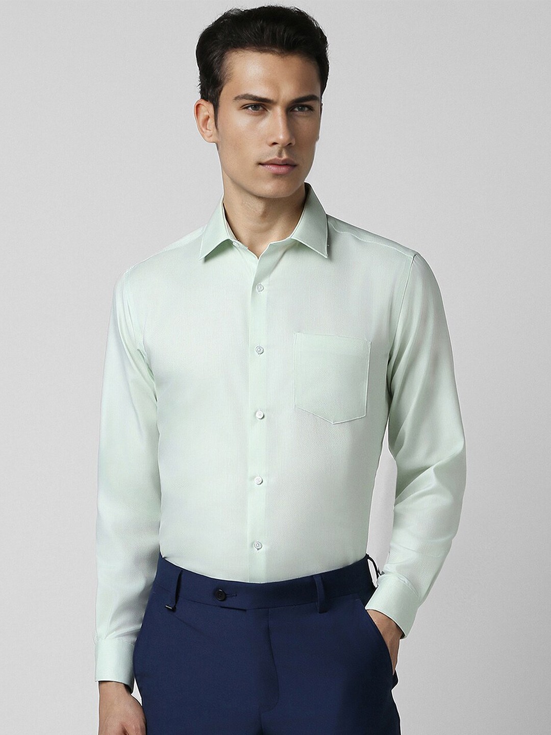 

Van Heusen Regular Fit Opaque Cotton Formal Shirt, Green