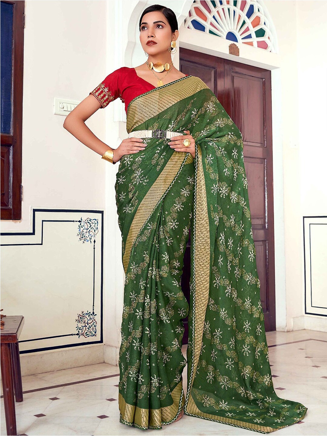 

Satrani Green & White Floral Printed Saree