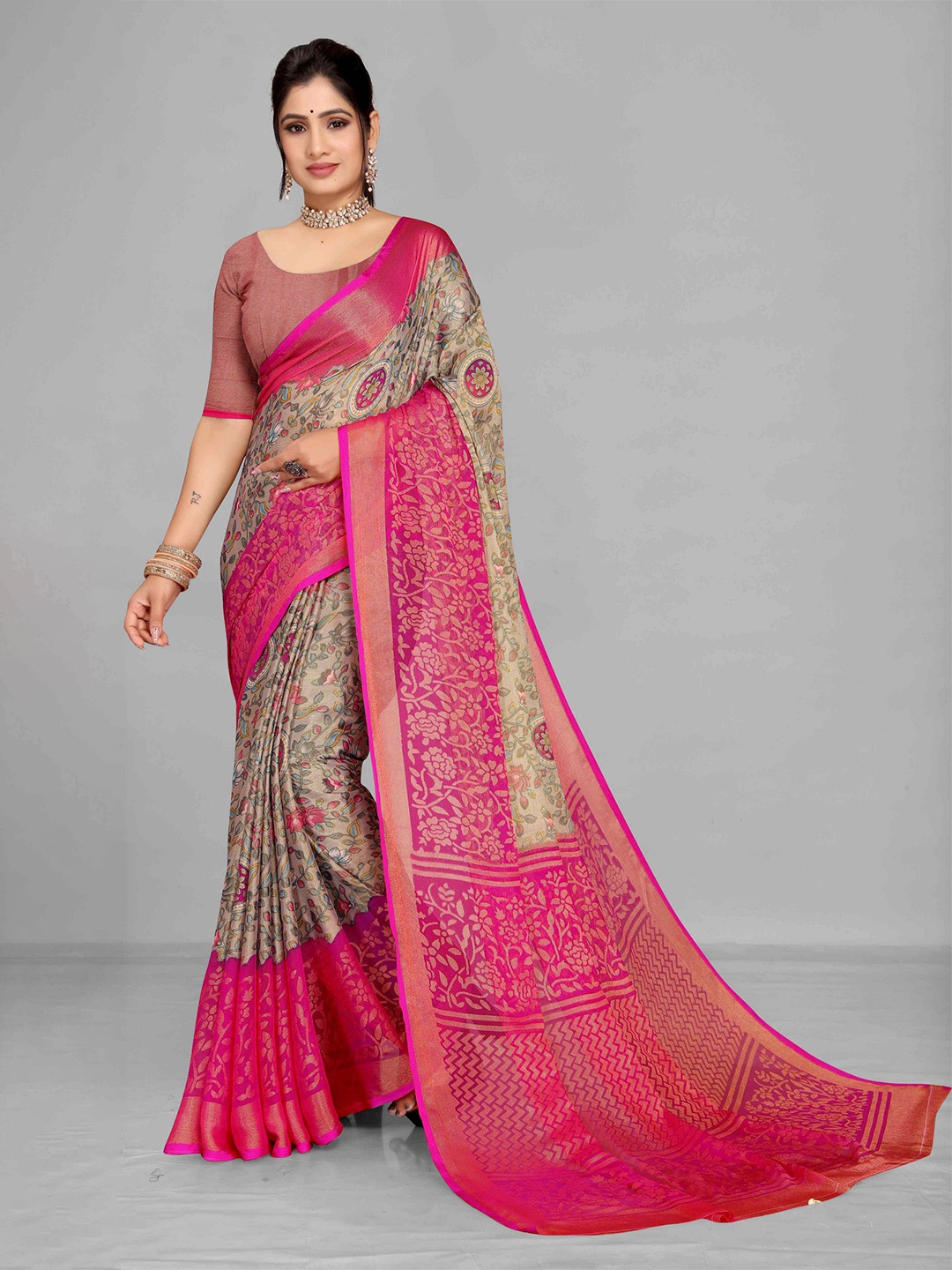 

EMV Floral Printed Woven Design Zari Saree, Pink