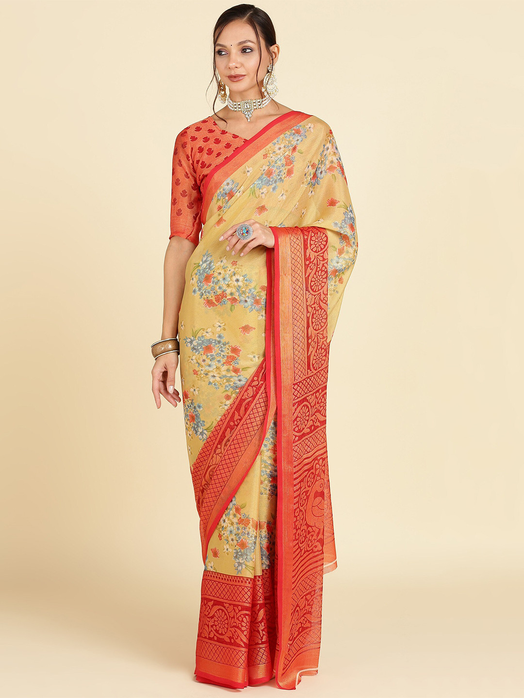 

EMV Floral Printed Woven Design Saree, Yellow