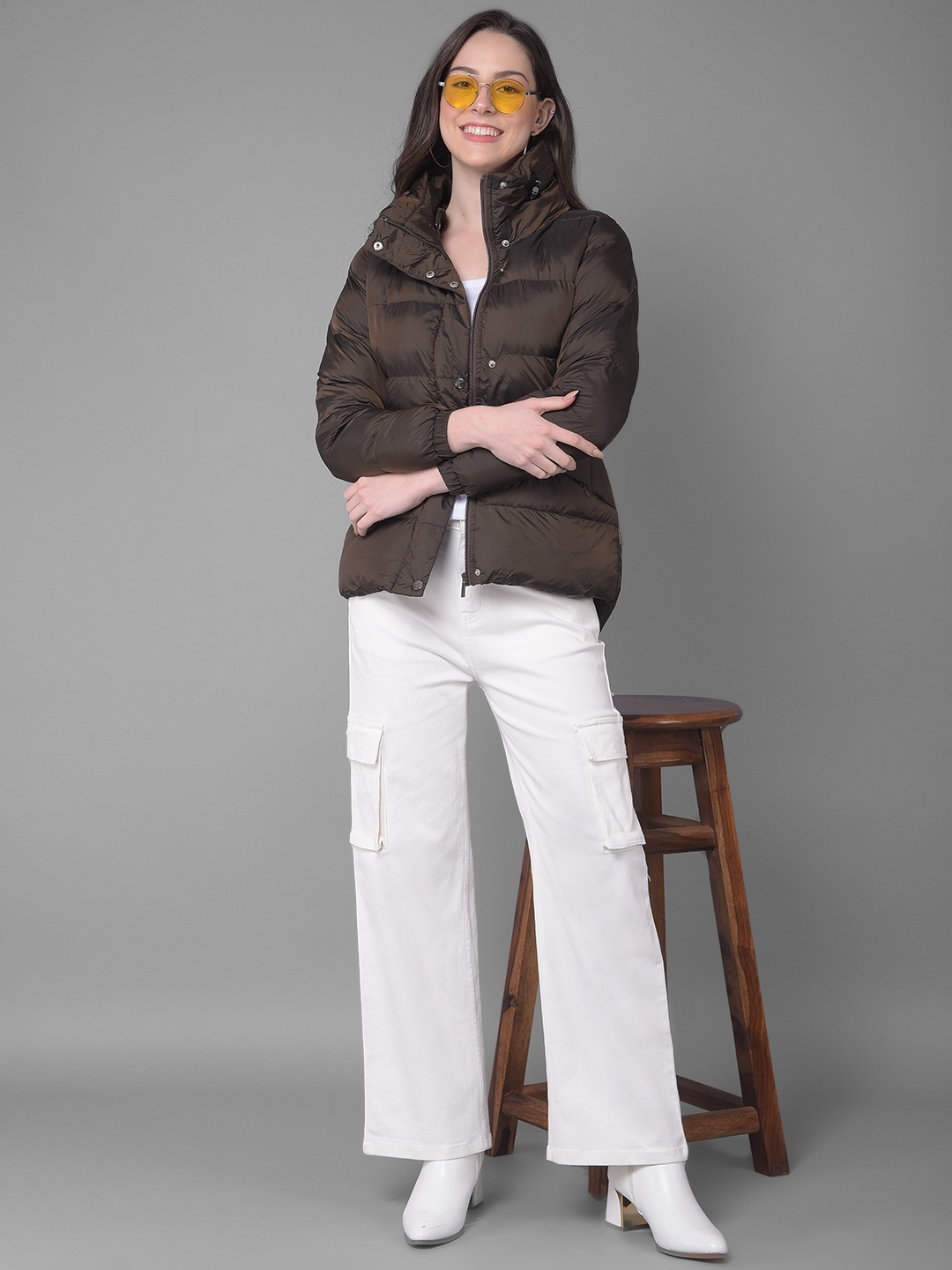 

Crimsoune Club Women Relaxed Fit Clean Look Stretchable Cargo Jeans, White