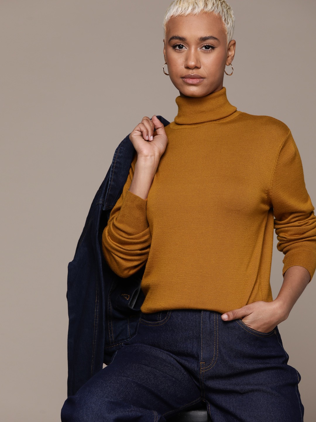 

Roadster Turtle Neck Pullover, Mustard
