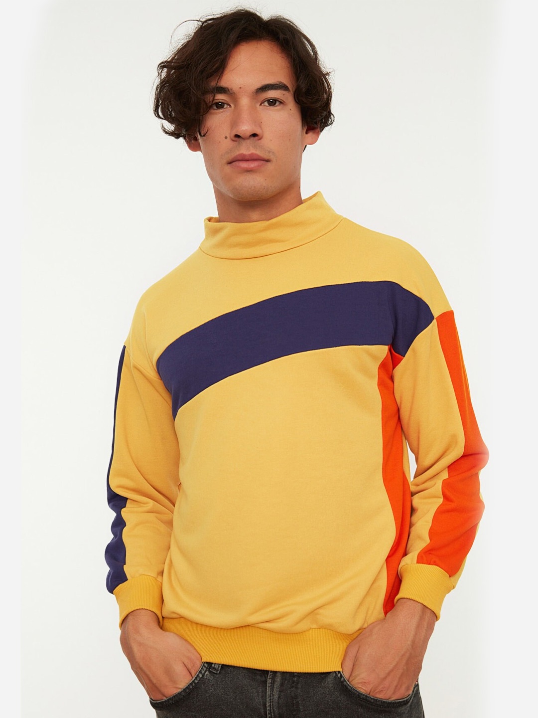 

Trendyol Long Sleeves Hooded Cotton Pullover Sweatshirt, Na