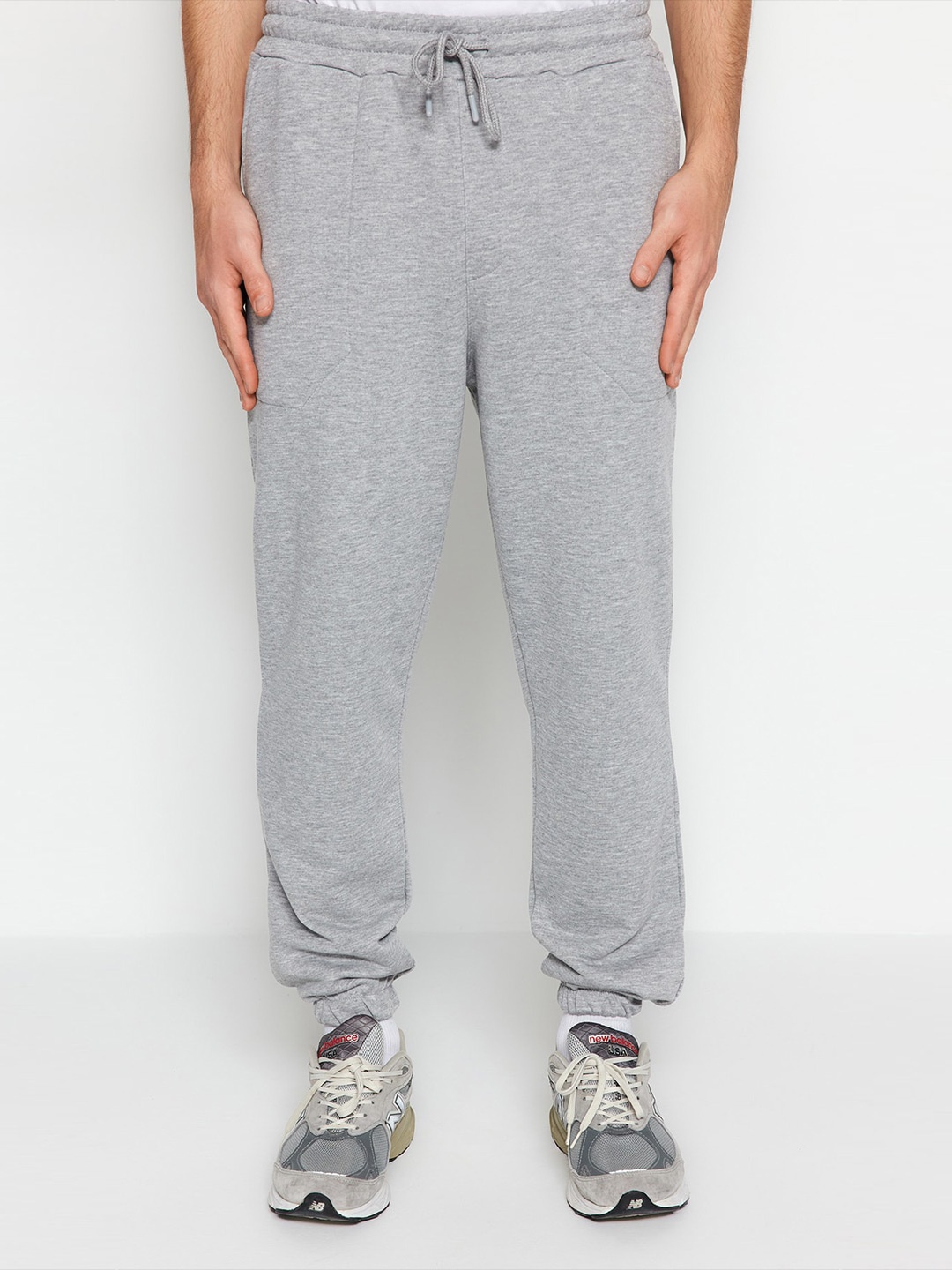 

Trendyol Men Mid Rise Joggers, Grey