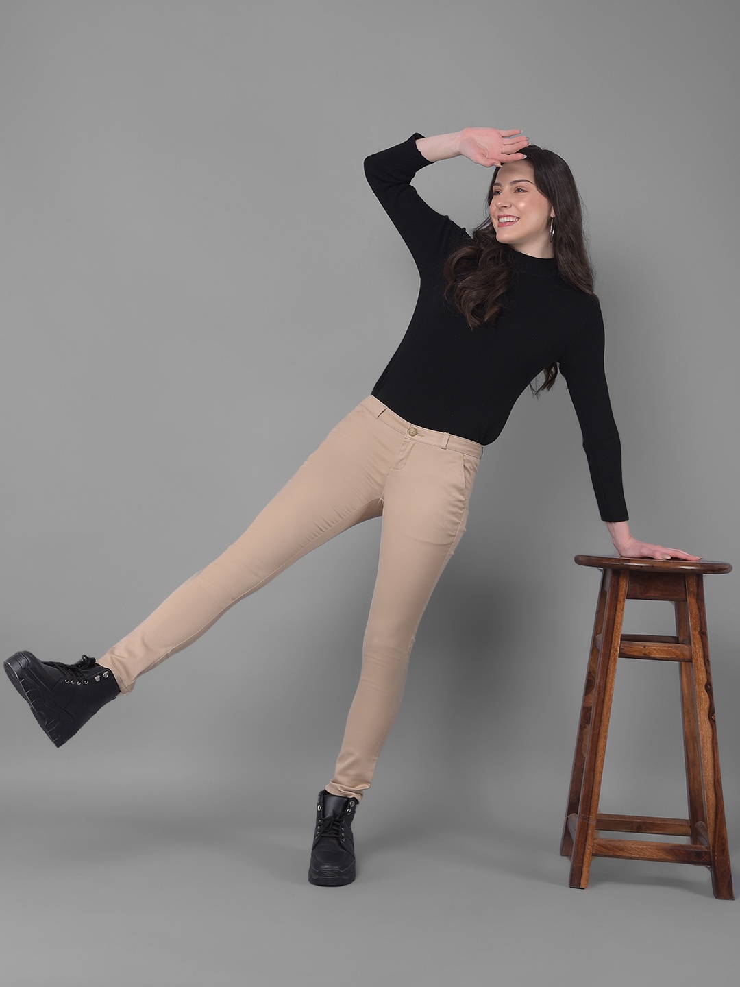 

Crimsoune Club Women Original Skinny Fit Joggers Trousers, Beige