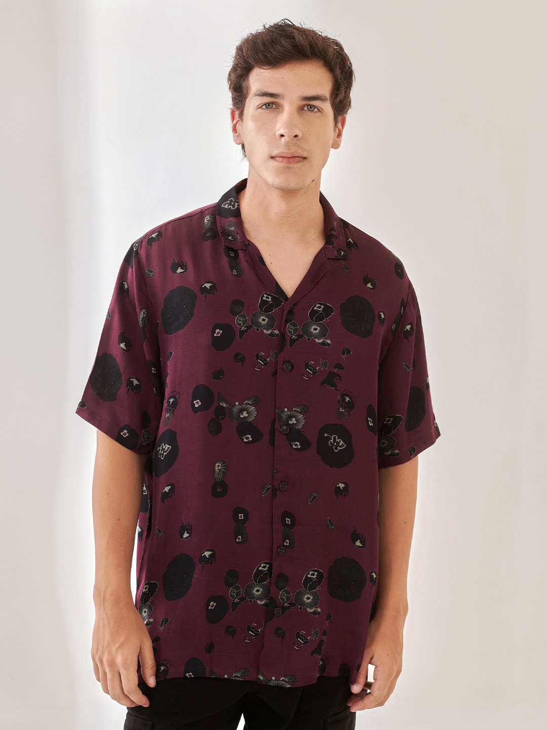 

QB MEN Straight Abstract Printed Silk Party Oversize Shirt, Maroon