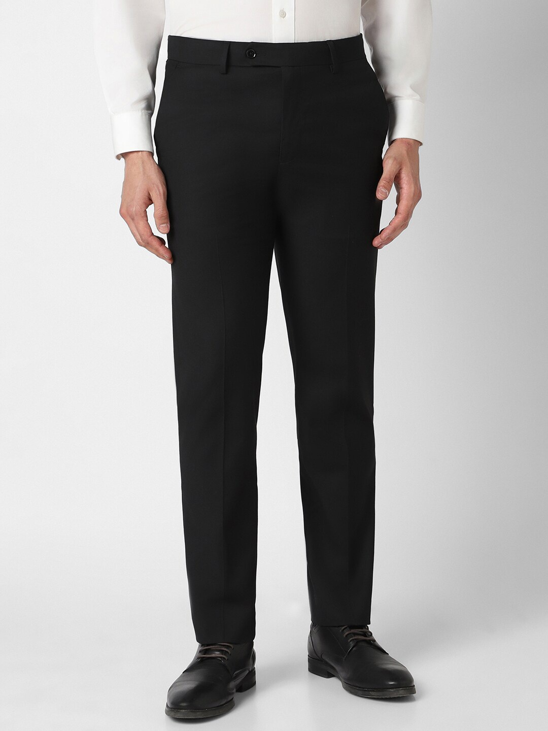 

Van Heusen Men Slim Fit Formal Trousers, Black