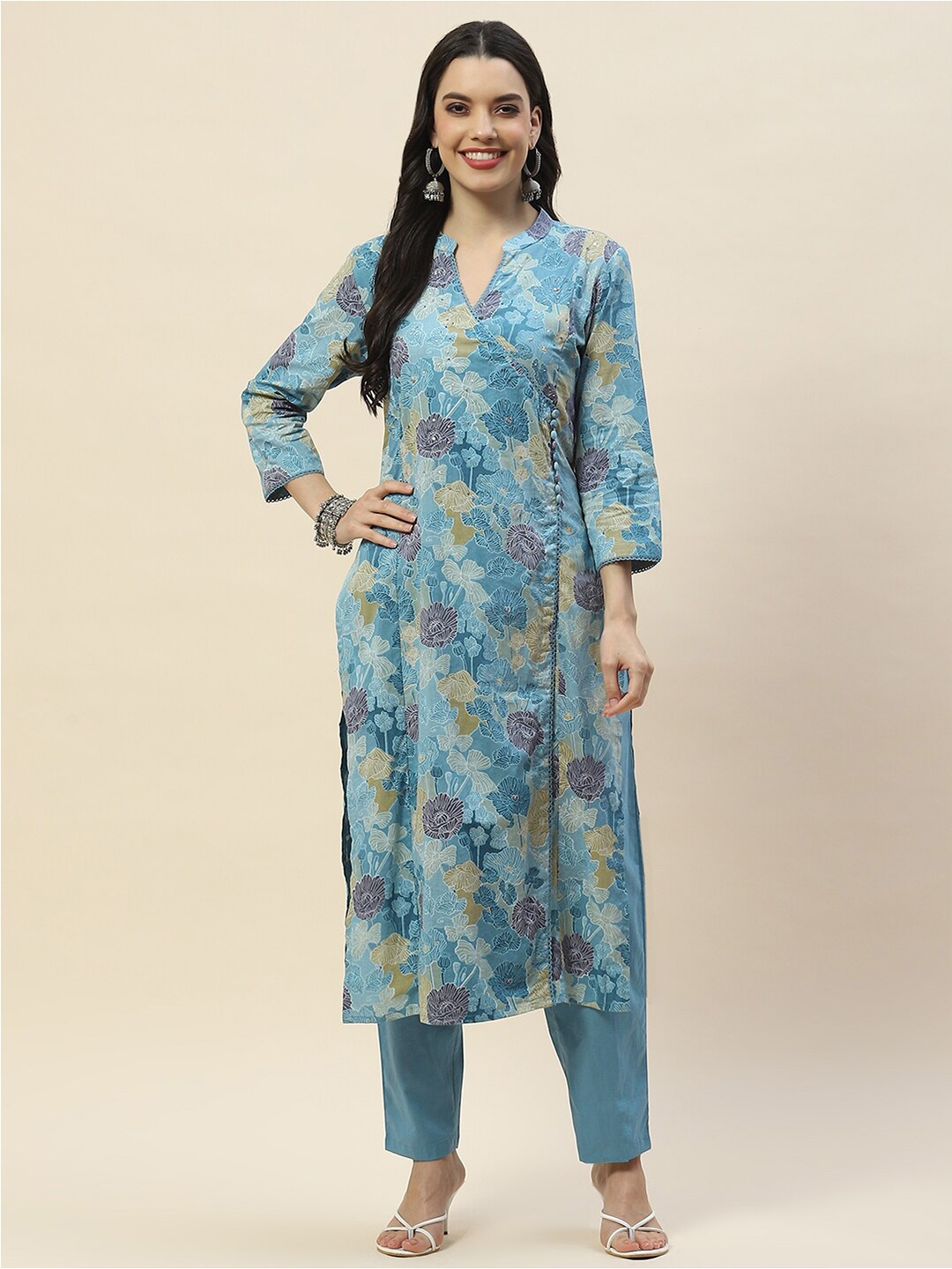 

Meena Bazaar Floral V Neck Printed Regular Kurta with Trousers, Blue