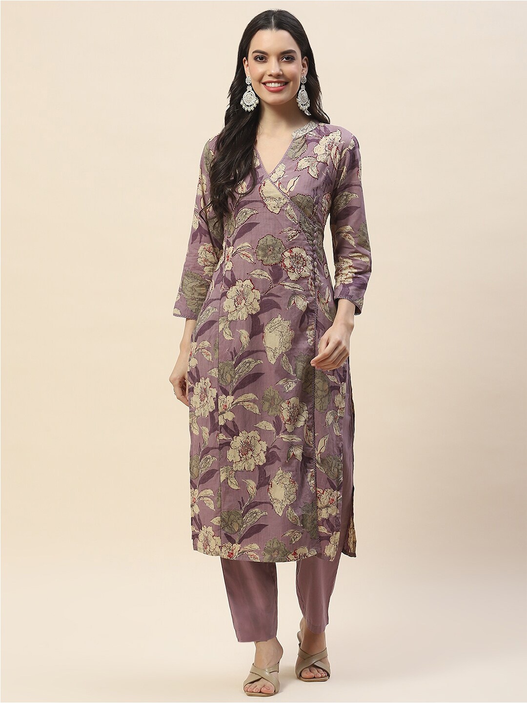 

Meena Bazaar Floral Printed Regular Kurta with Trousers, Purple