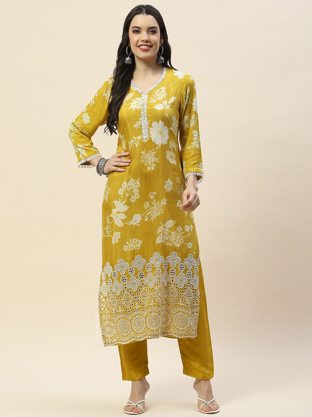 

Meena Bazaar Floral Printed Regular Kurta With Trousers, Mustard