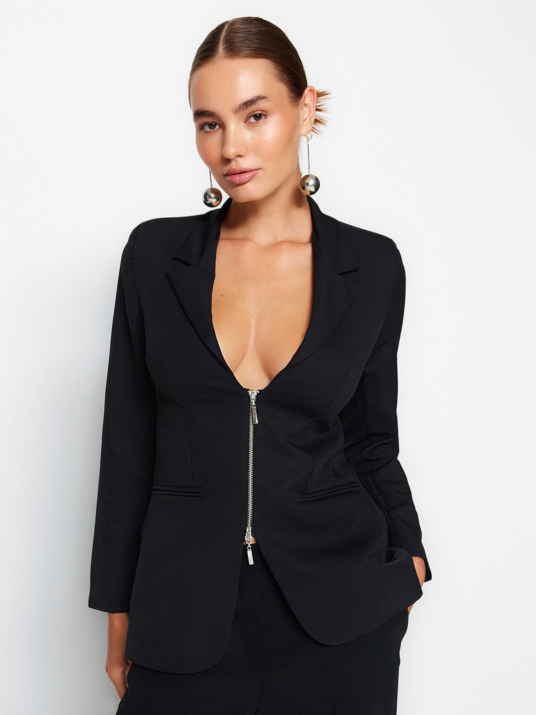 

Trendyol Notched Lapel Collar Open Front Blazer, Black