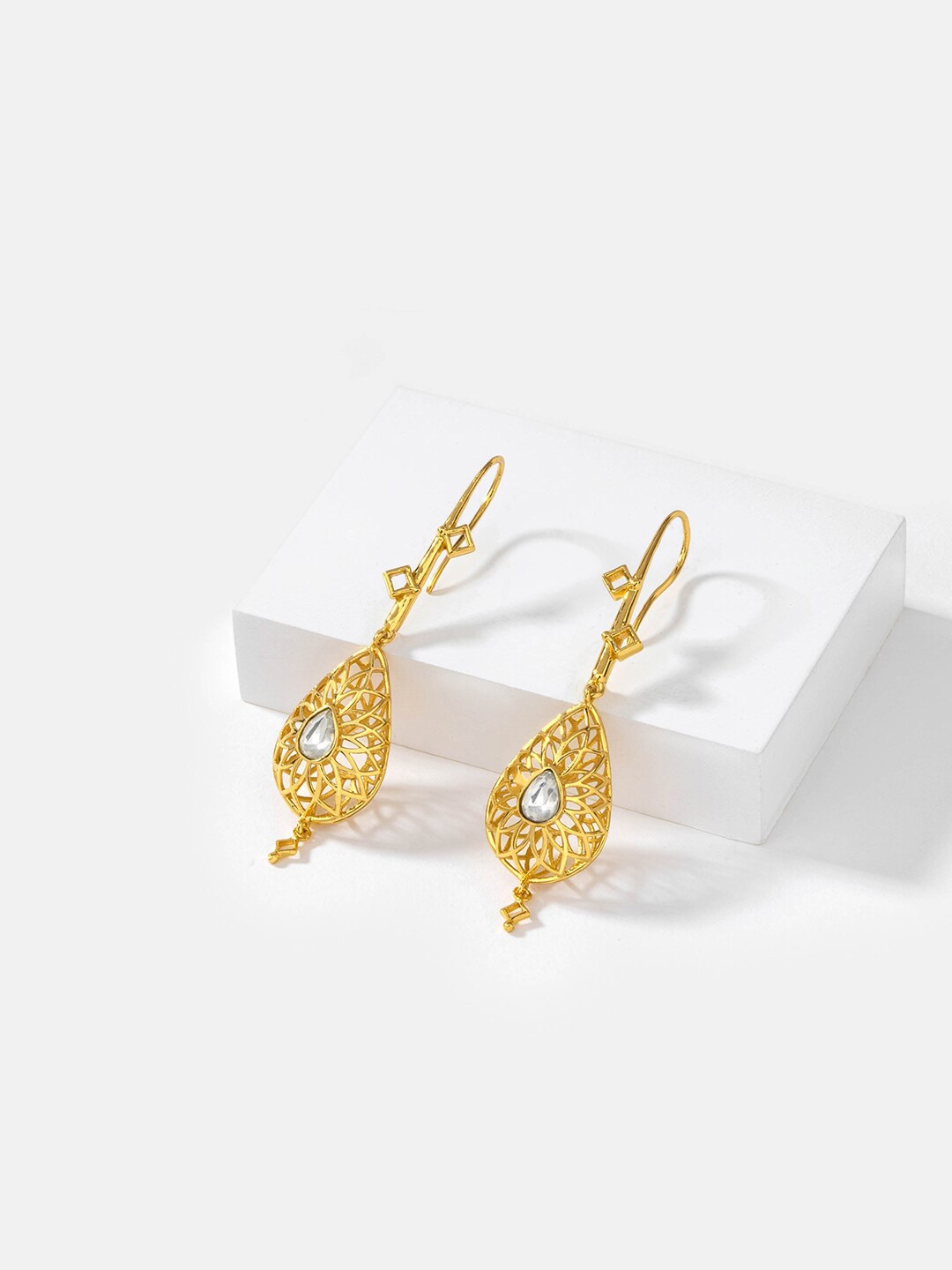 

SHAYA Gold Plated Contemporary Drop Earrings