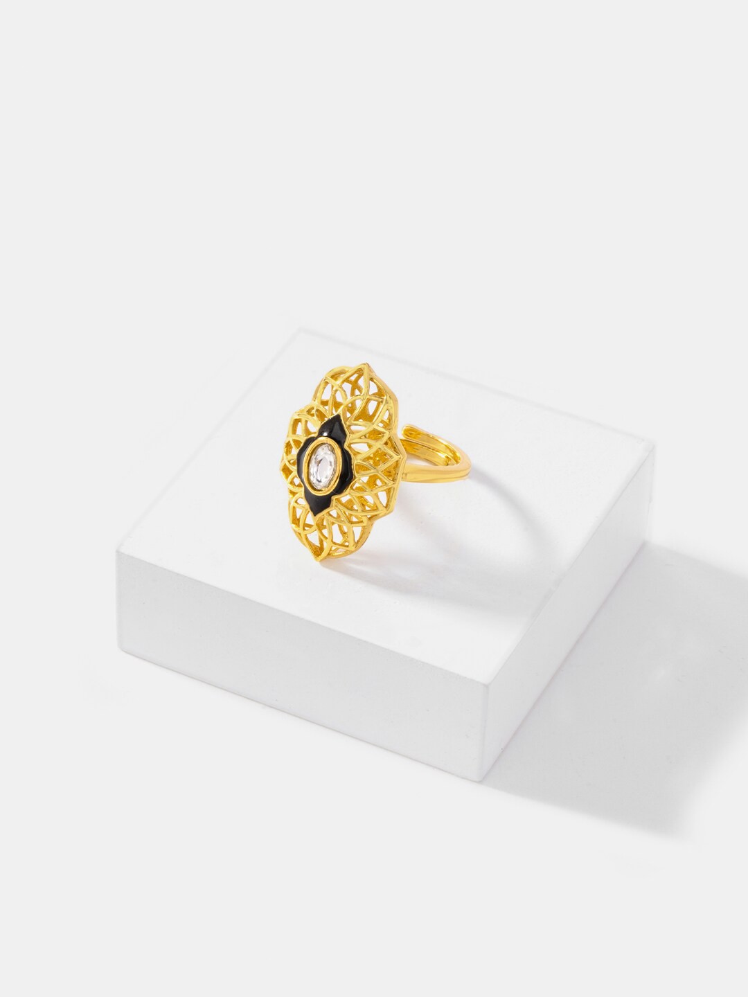 

SHAYA 925 Sterling Silver Gold-Plated Artificial Stones-Stone Studded Finger Ring