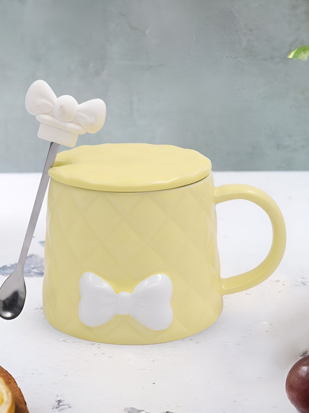 

Kookee Yellow & White Textured Ceramic Mug With Lid & Spoon 325 ML