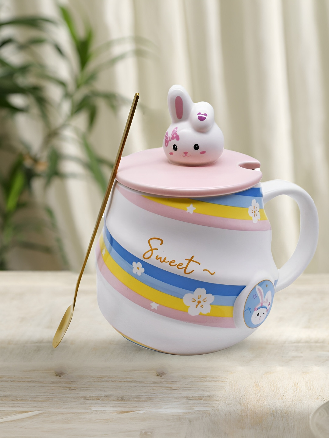 

Kookee White & Pink Text or Slogans Printed Ceramic Mug With Lid And Handle & Spoon 450 ml