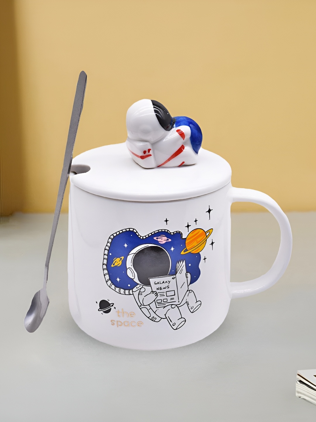 

Kookee White and Blue Printed Ceramic Mugs with Lid and Handle with Spoon 350 ml