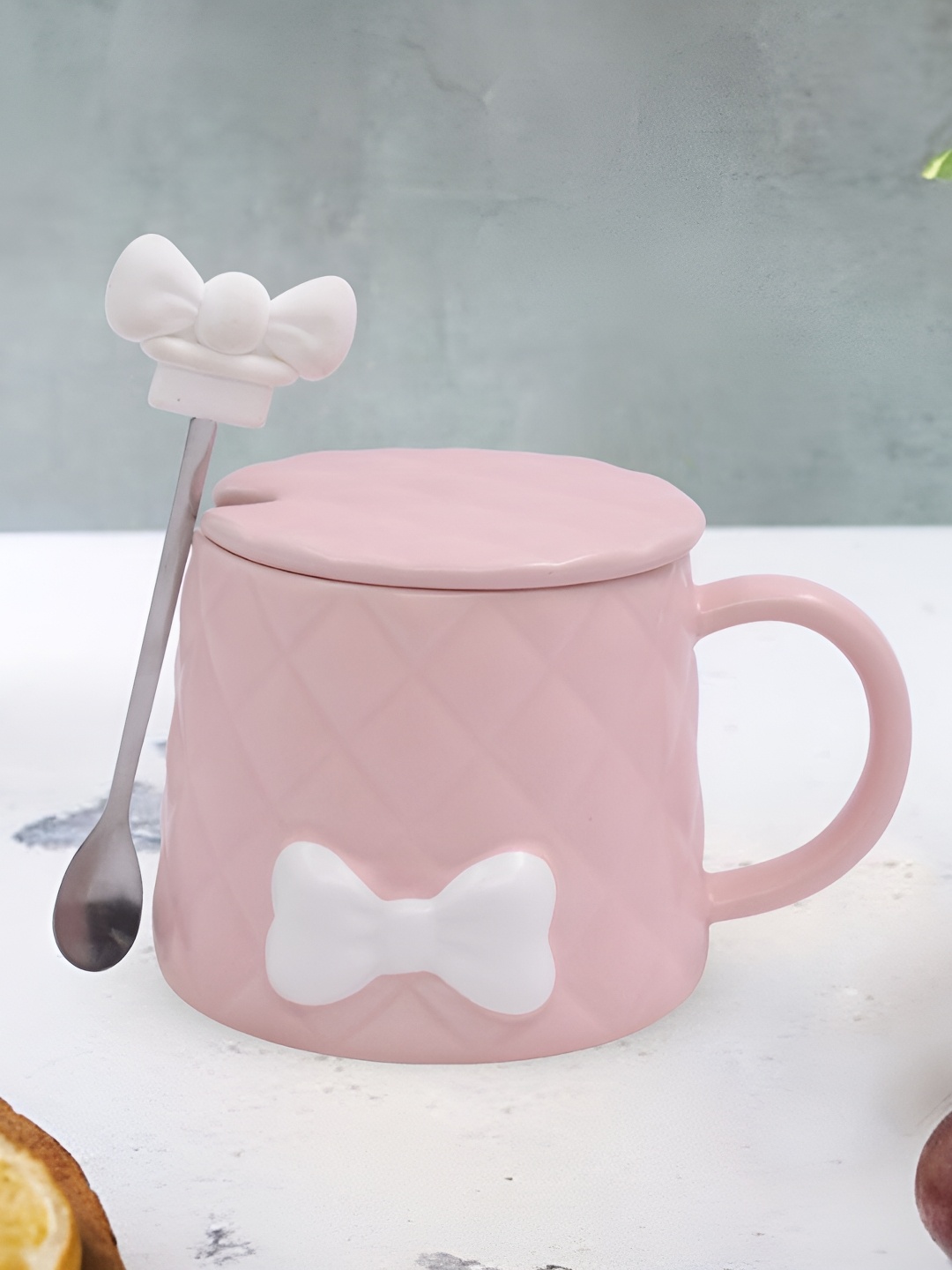 

Kookee Pink Textured Ceramic Mug With Lid & Handle With Spoon 325 ML