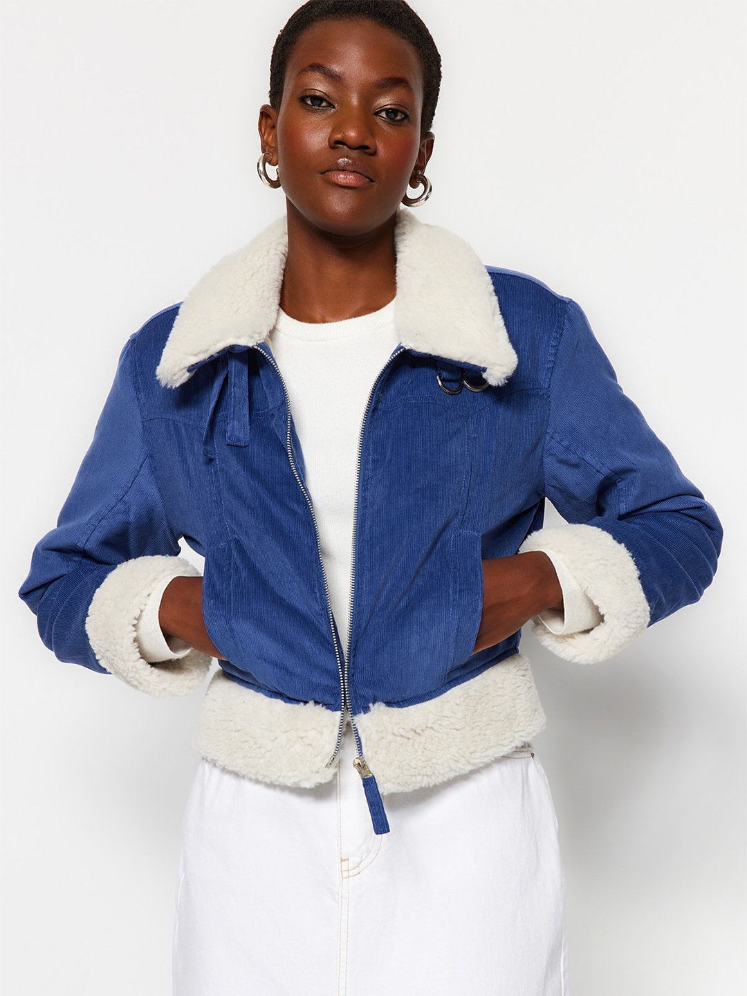 

Trendyol Colourblocked Spread Collar Long Sleeves Zip Detail Bomber Jacket, Blue