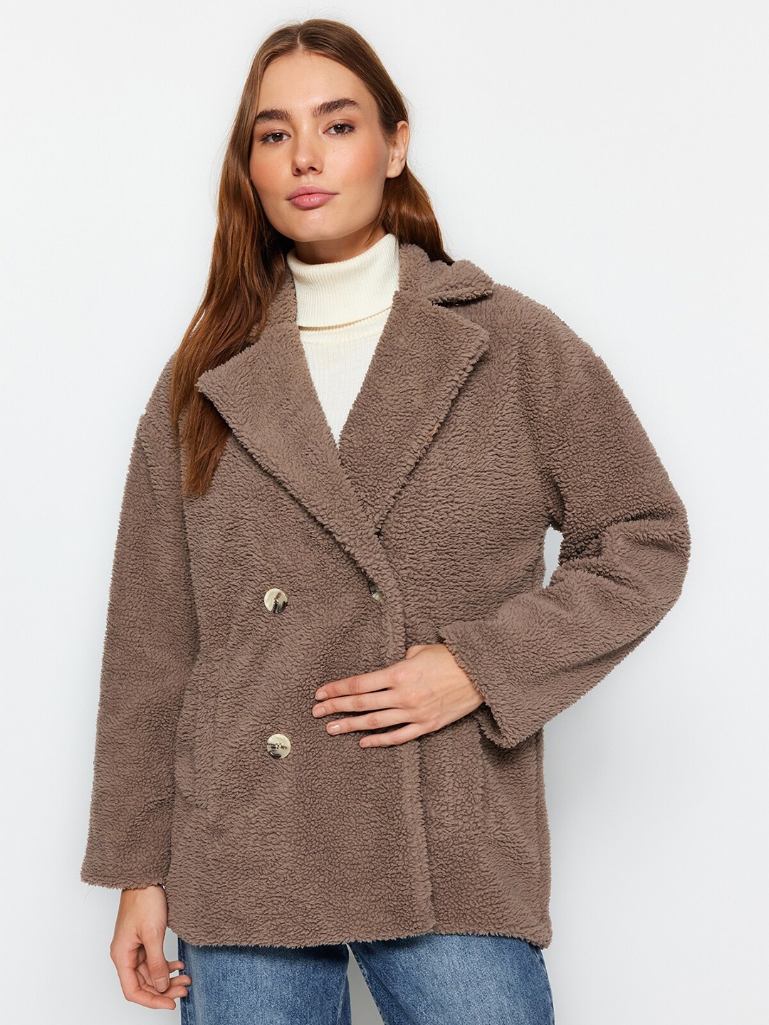 

Trendyol Double-Breasted Notched Lapel-Collar Overcoat, Brown